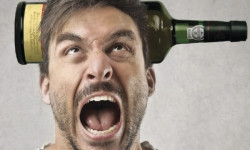 Как проявляется алкогольный психоз?